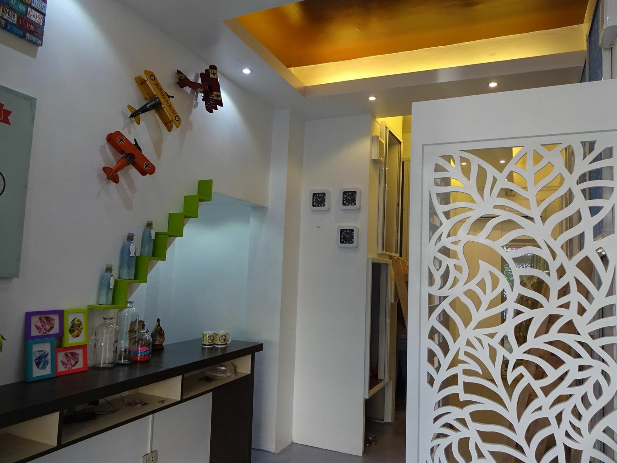 Shejoje Poshtel *